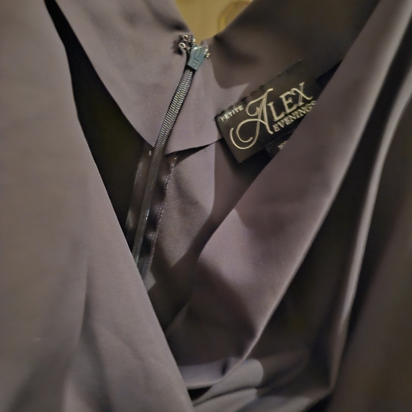 Alex evenings size 16P dress charcoal color - Picture 3 of 6